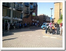 Queues for Comic Con are huge. Getting ready to show the crowds Timedancer...